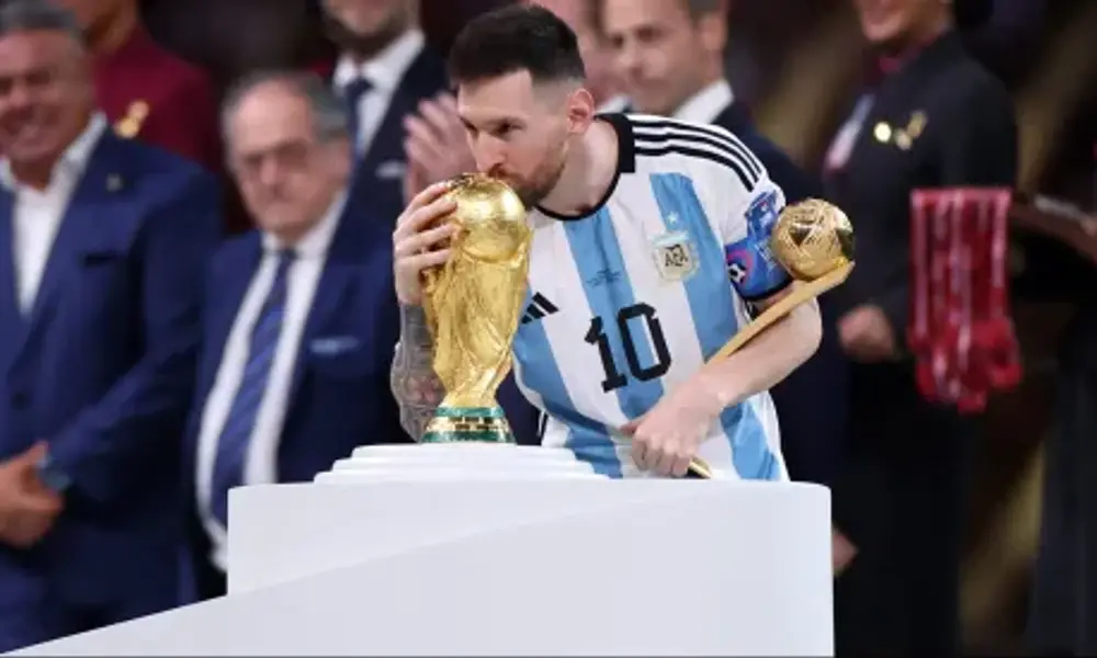 Tigre Gareca: &quot;Todos deseamos que Messi esté en el Mundial 2026, dependerá de él&quot;