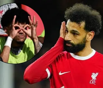 Con razón casi no se la pasa a Lucho, revelan por qué Salah quiere hacer todos los goles